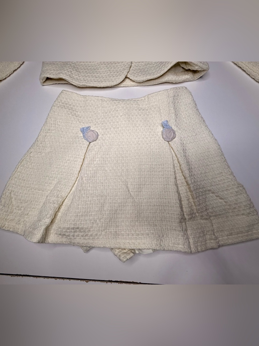 Cream Tweed Pleated Mini Skort and Jacket Set - 732 - Picture 8 of 14